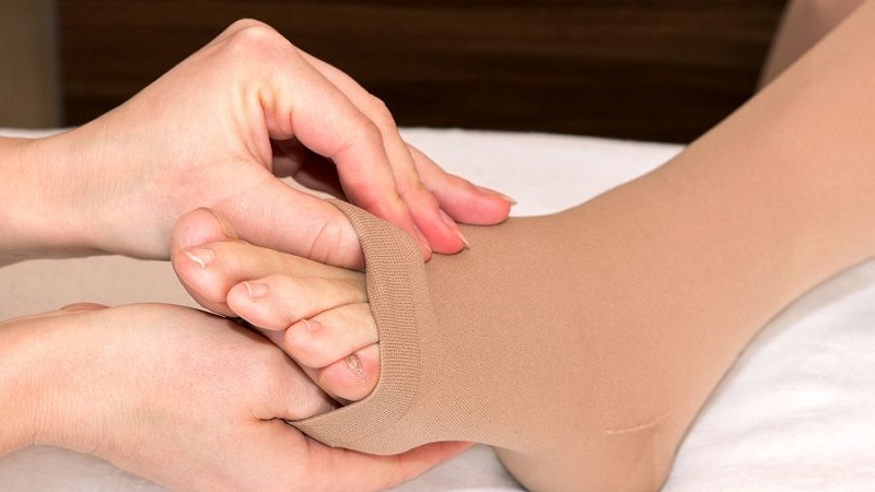 جوراب واریس | دکتر طاهریون (بهترین متخصص واریس اصفهان - متخصص قلب اصفهان)