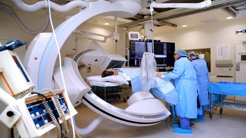 خطرات و عوارض احتمالی آنژیوگرافی | بهترین متخصص واریس اصفهان - متخصص قلب اصفهان | دکتر مهرداد طاهریون